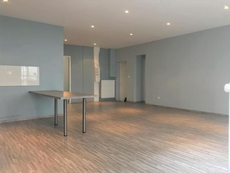 : Appartement 92.67 m² à SAINT-ETIENNE - Photo 2