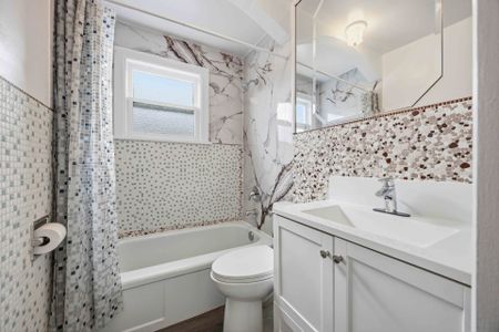 For Lease - 129 Brenda Crescent, Toronto, Ontario - Photo 2