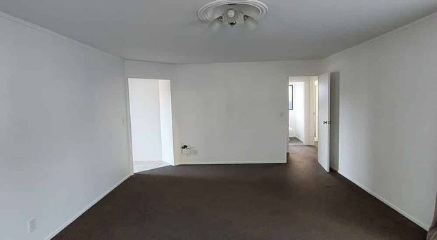 Charming 2BR Home with Modern Comforts - Photo 1