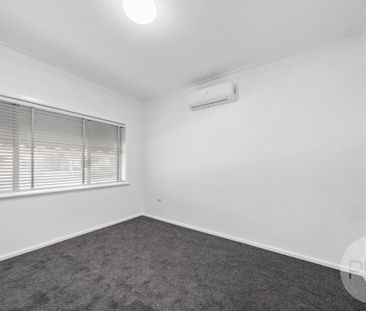 42 Nixon Cres, Tolland NSW 2650 - Photo 4