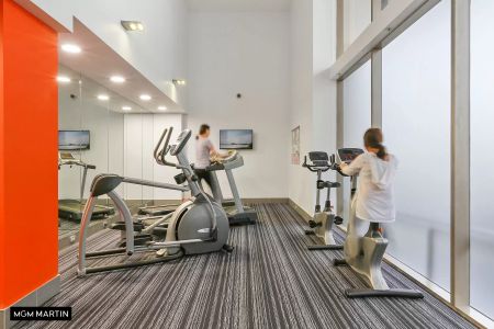 MGM MARTIN - TWO BEDROOM APARTMENT - Photo 5