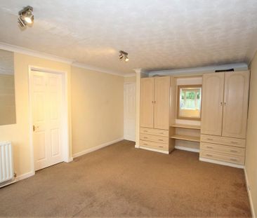 1 bedroom ground floor flat to rent - Photo 4