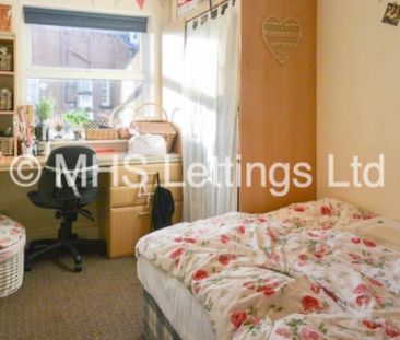 5 Bedroom Ground Floor Flat for rent in Headingley Rise - Photo 4