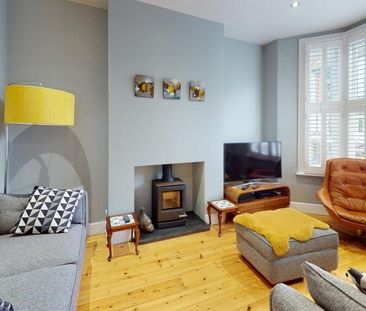 3 bedroom terraced house to rent - Photo 3