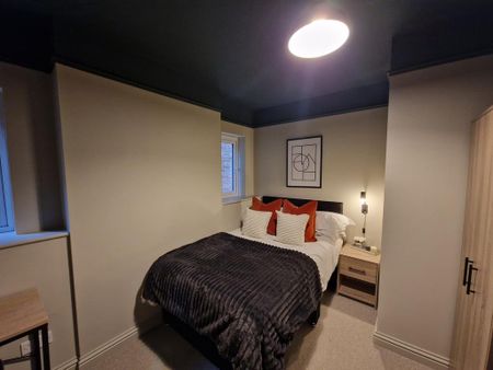 1 bedroom in a house share to rent - Photo 4