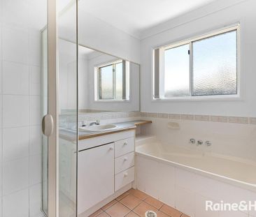 Beautiful Four Bedroom Family Home in River Meadows Estate - Photo 3