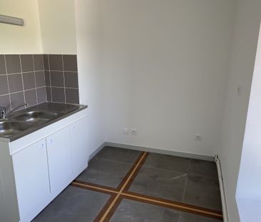 Location Appartement 3 pièces 66m² BEAUREGARD 01480 - Photo 1