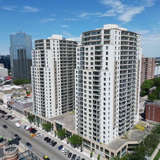 City Place II - Photo 1