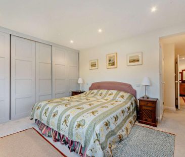 5 bedroom detached house to rent - Photo 3