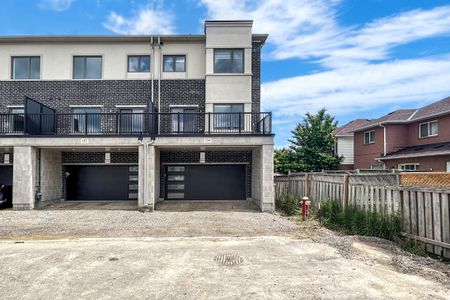 For Lease - 154 Landsbridge Street, Caledon, Ontario - Photo 5