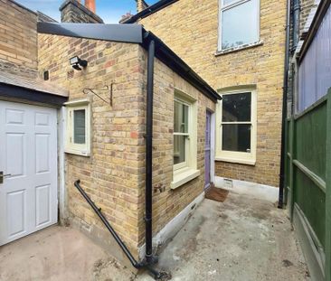 2 bedroom terraced house to rent - Photo 6