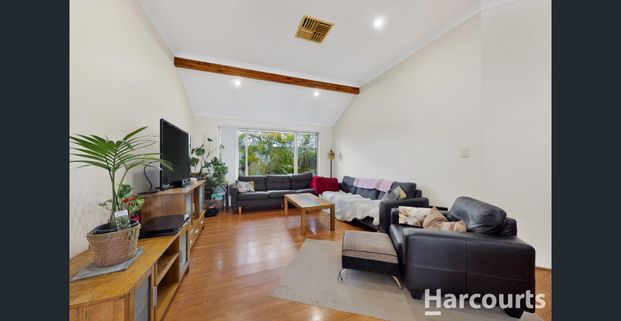 Spacious Family Entertainer with Pool & Multiple Living Areas - Photo 1