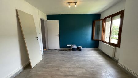Location Appartement 3 pièces 70m² REMIREMONT 88200 - Photo 2