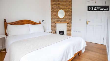 2-bedroom house for rent in Phibsborough, Dublin - Photo 3