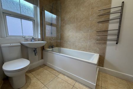 St. Pauls Avenue, BARRY - Photo 5