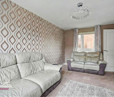 2 bed terraced house to rent in Trinity Way, Maidstone, ME15 - Photo 2