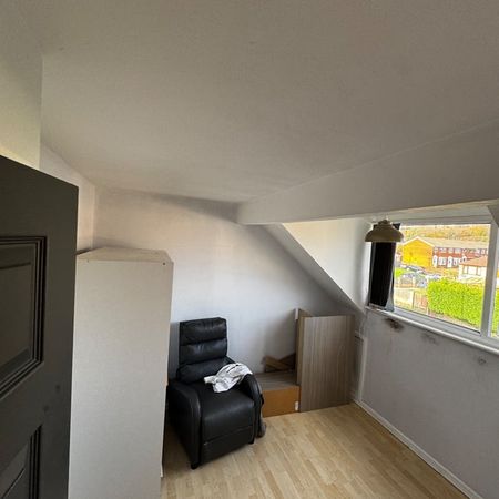 Room in a Shared House, Normanton Spring Road, S13 - Photo 3