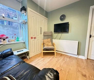 Molyneux Road, Kensington, Liverpool. - Photo 1