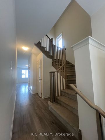 Semi-Detached Home For Lease | X8026218 - Photo 4