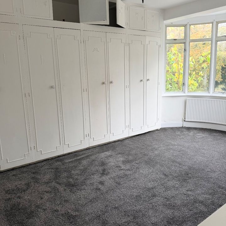 Room in a Shared House, Waterfall Road, N11 - Photo 1