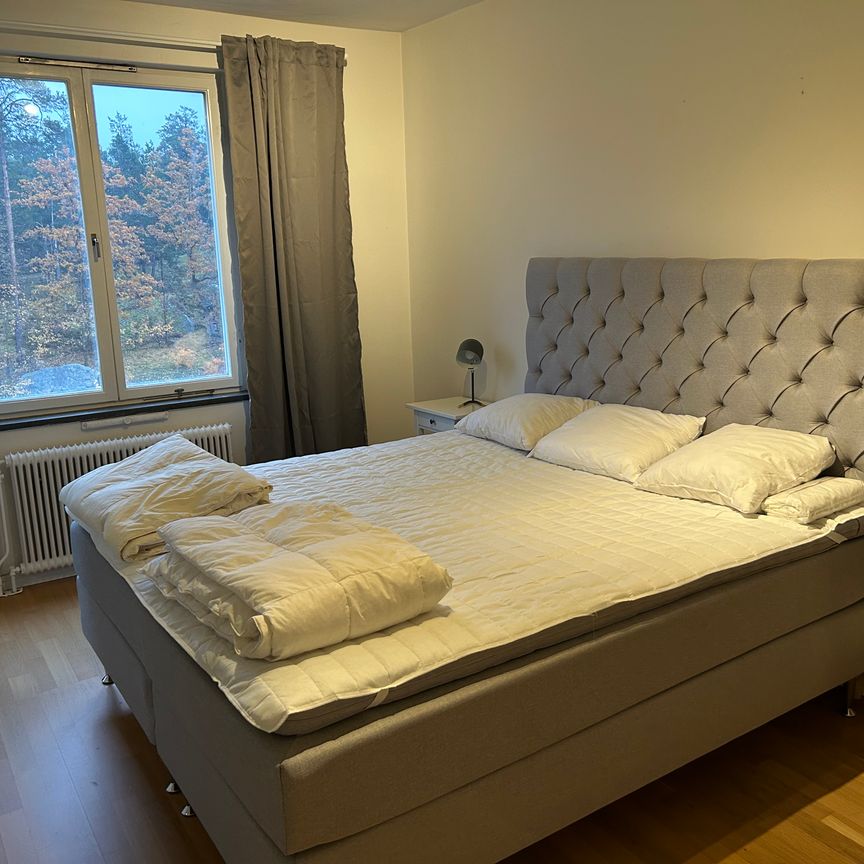 Tivedsvägen, Lidingö - Foto 1