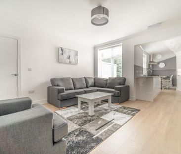 3 bedroom apartment to rent - Photo 1