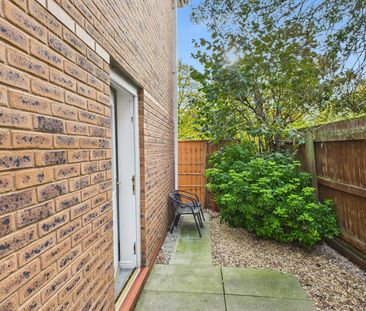 Detached house to rent on - Photo 1