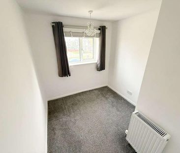 Neville Shaw, Basildon, SS14 - Photo 4