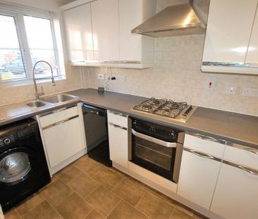 2 bedroom terraced house to rent - Photo 6