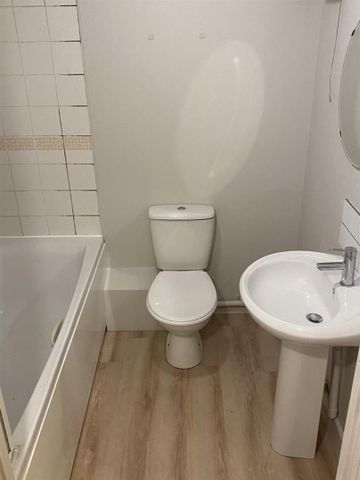 Maytrees, 100 Fishponds Road, Eastville - Photo 4