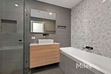 5/5 Flower Street, Essendon - Photo 5
