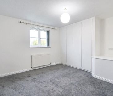 2 bedroom semi-detached house to rent - Photo 3