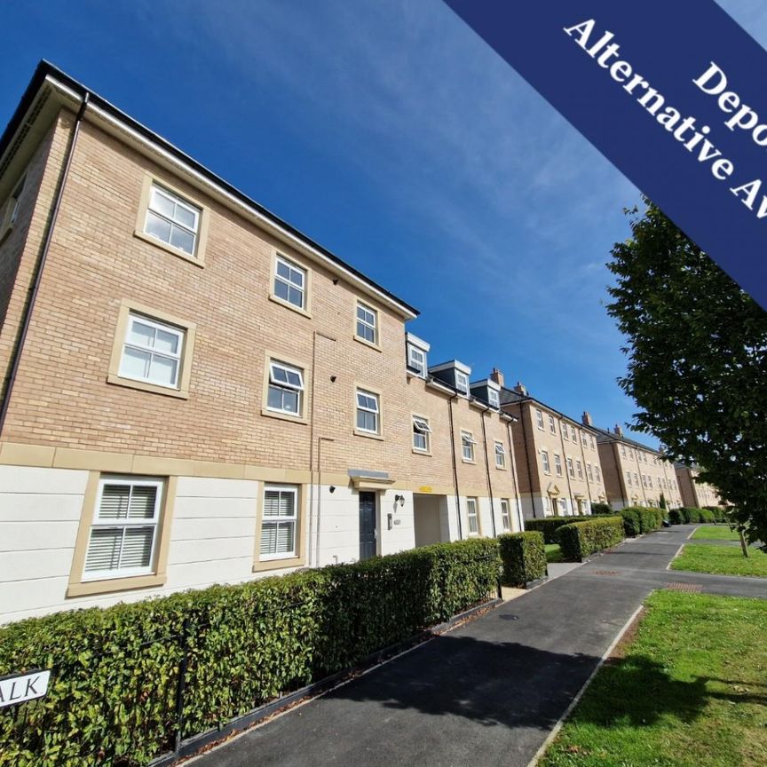 2 bedroom Flat To Let - Photo 1