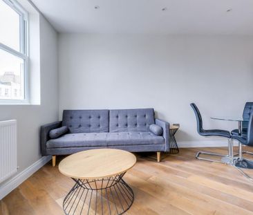 2 bedroom apartment to rent - Photo 6