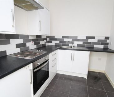 2 bedroom apartment to rent - Photo 2