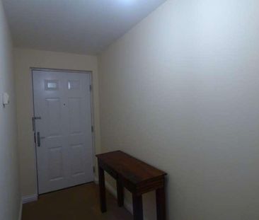 Beeston Court, Laindon, Basildon, SS15 - Photo 2