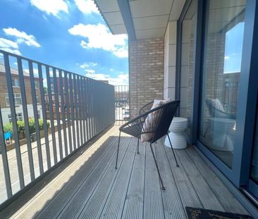 2 bedroom flat to rent - Photo 1