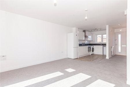 2 bedroom semi-detached house to rent - Photo 4