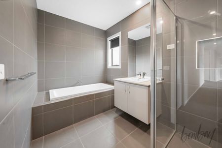 Family Home! - Photo 4