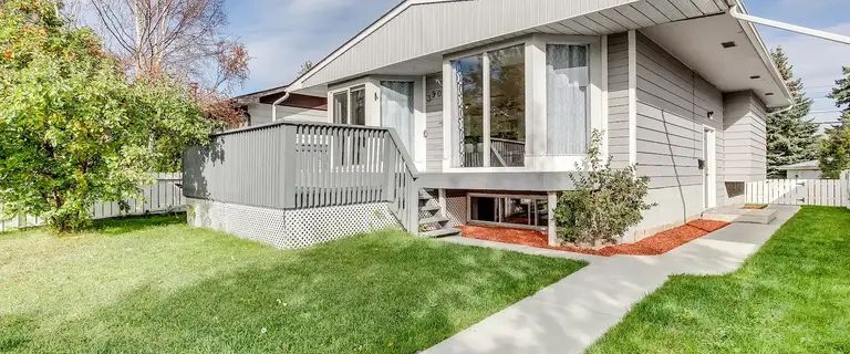 Updated 2 bedroom 1 bath main floor suite | 3904 28 Street Southeast, Calgary - Photo 1