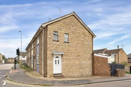 East Street, Stamford, PE9 - Photo 4