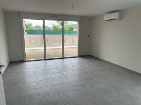 Location Appartement 3 pièces 61m² ROQUES 31120 - Photo 1