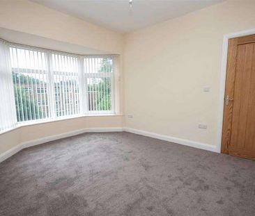 Radcliffe New Road, Whitefield, M45 - Photo 2