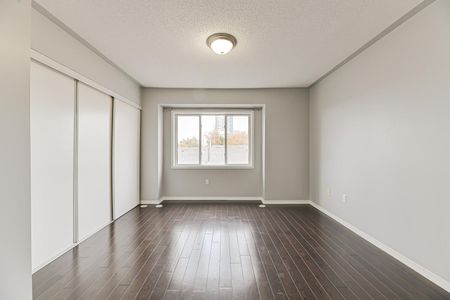 For Lease - 50 Strathaven Drive Unit# 14, Mississauga, Ontario - Photo 3