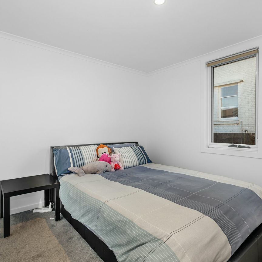 2/117 William Street, DEVONPORT - Photo 1