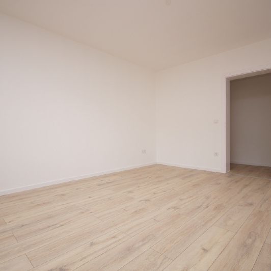 Große Wohnung zum kleinen Preis - Photo 1