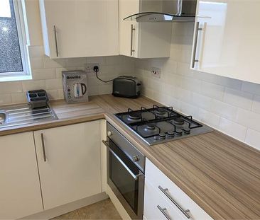 4 bedroom house share to rent - Photo 3
