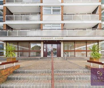 Regents Park Road, Finchley Central, N3 - Photo 2