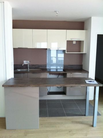 Location Appartement 2 pièces 44m² ISSY LES MOULINEAUX 92130 - Photo 2