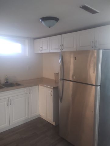 For Lease - 116 Golden Boulevard, Welland, Ontario - Photo 4